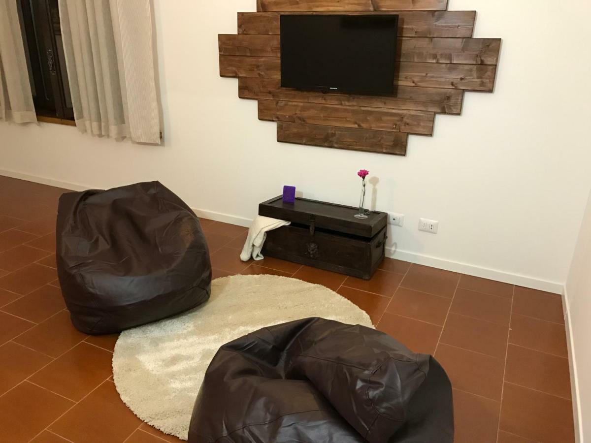 Chalet Delle Rose Saludecio ภายนอก รูปภาพ