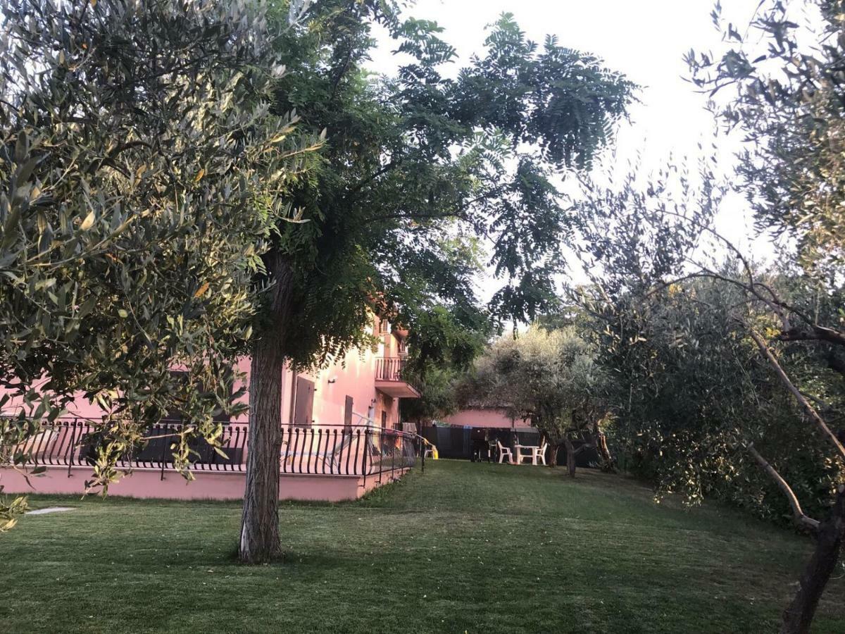 Chalet Delle Rose Saludecio ภายนอก รูปภาพ